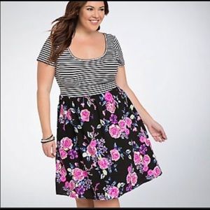 Torrid striped and floral dress with pockets!